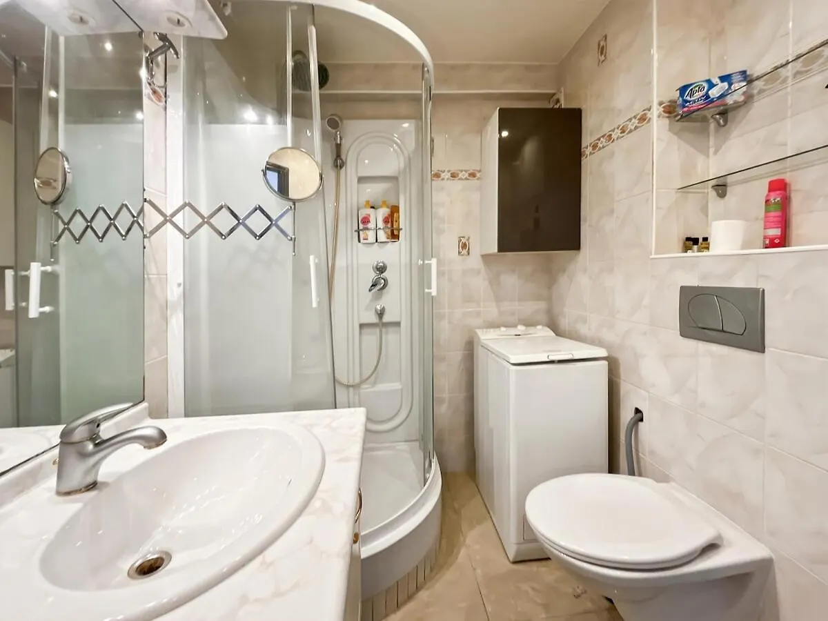 Studio Front De Mer Antibes 0*,  France